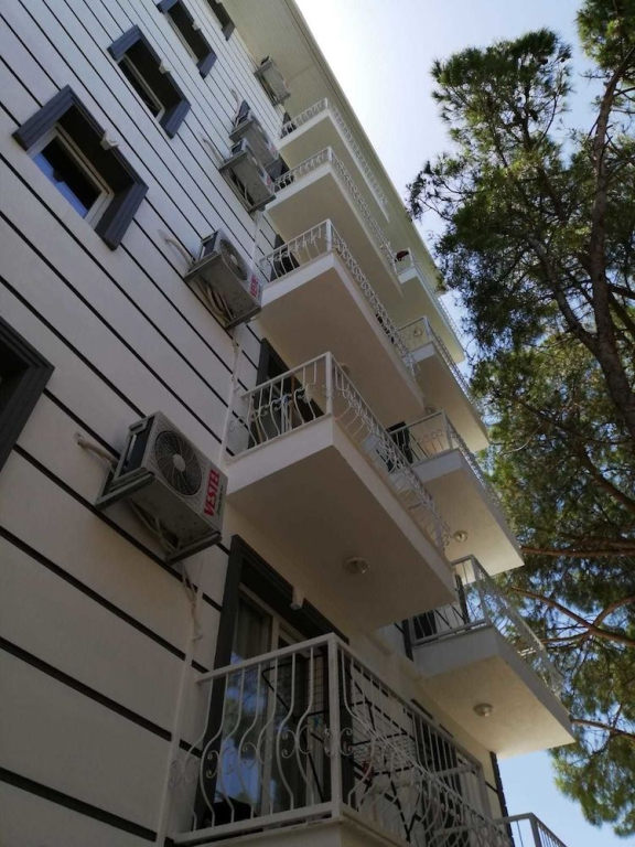 ÇİÇEK APART OTEL