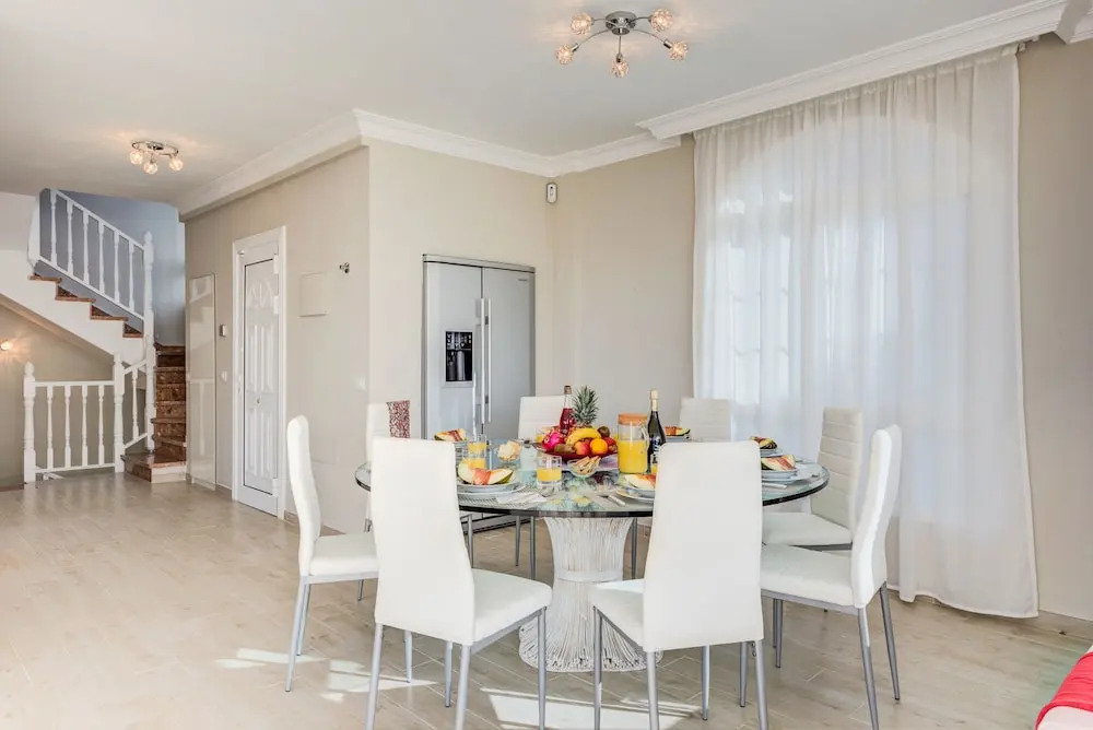 LUXURY WHITE VILLA with sea view, heated pool