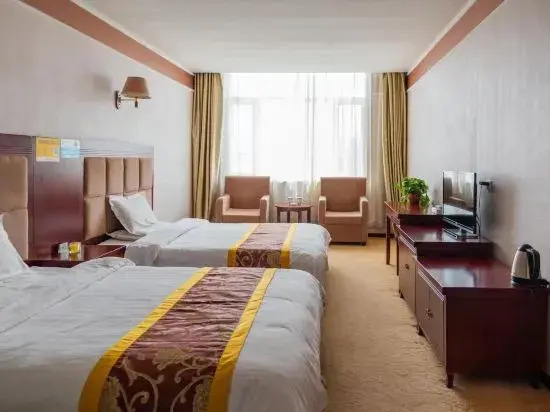 Wuchuan Minghao Business Hotel
