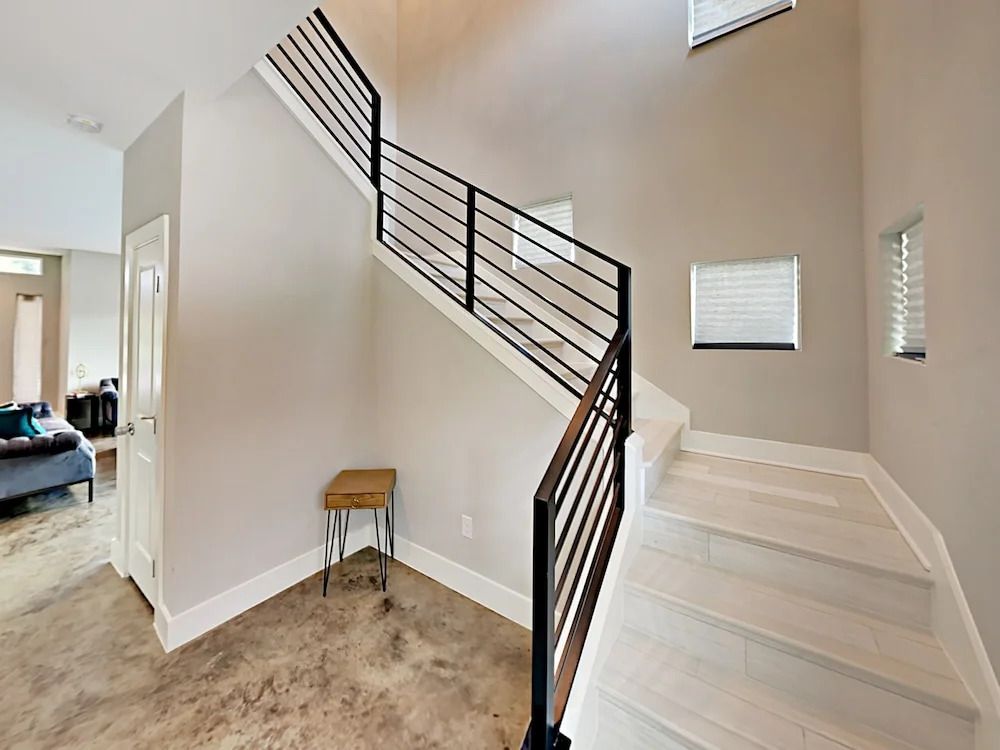 Kulhman Home 3 Bedrooms 2.5 Bathrooms Home