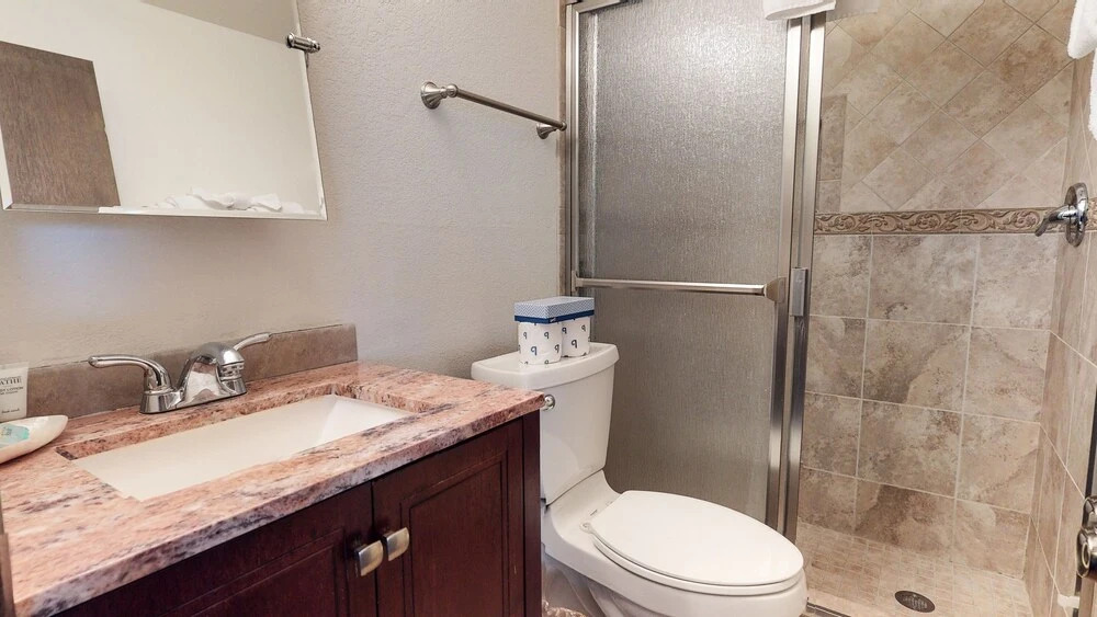 La Vista Blanc 44 Cozy Mountain Home with Fireplace, Close to Meadow and Creek by RedAwning