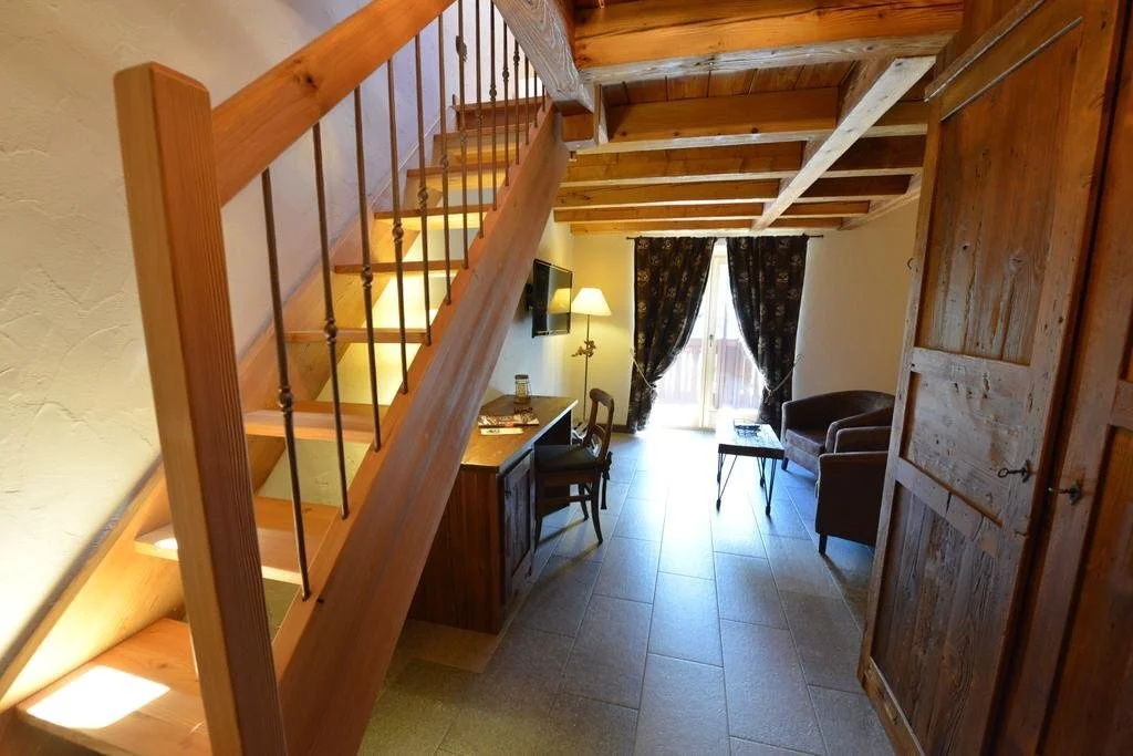 Hotel De La Tor