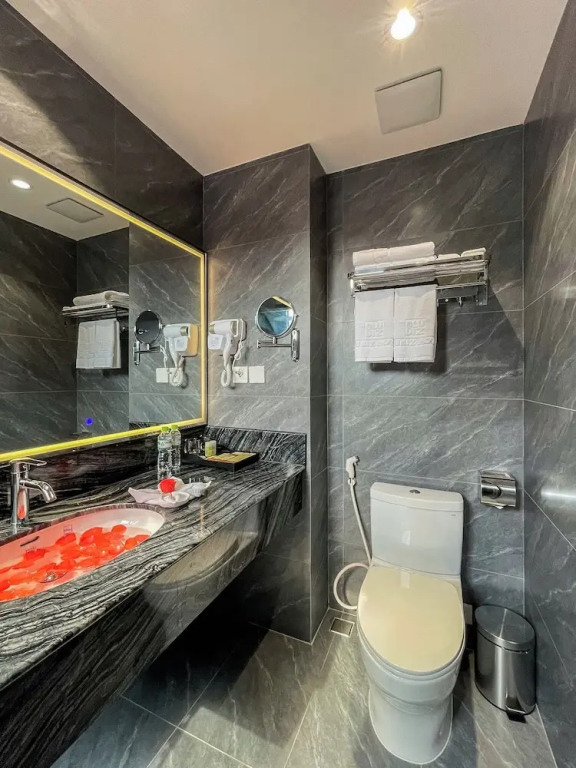 Blubiz Hotel 6