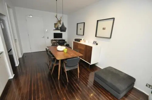 Darlinghurst Self-Contained Modern One-Bedroom Apartment (313 BUR)