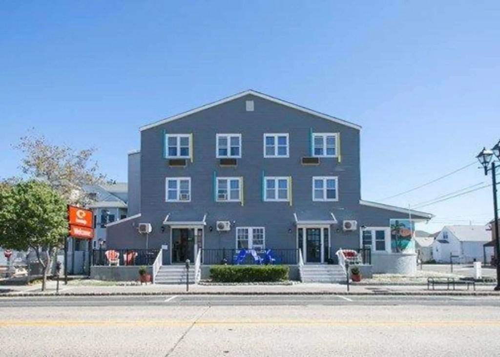 Hammock Inn & Suites - Jersey Shore