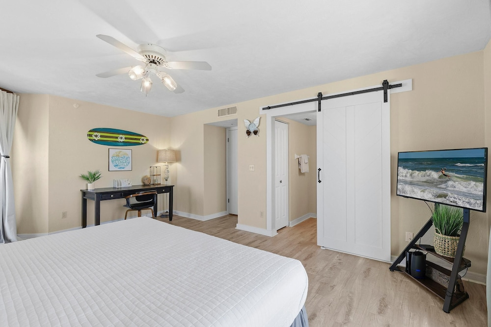 Sherwin Condominium 901