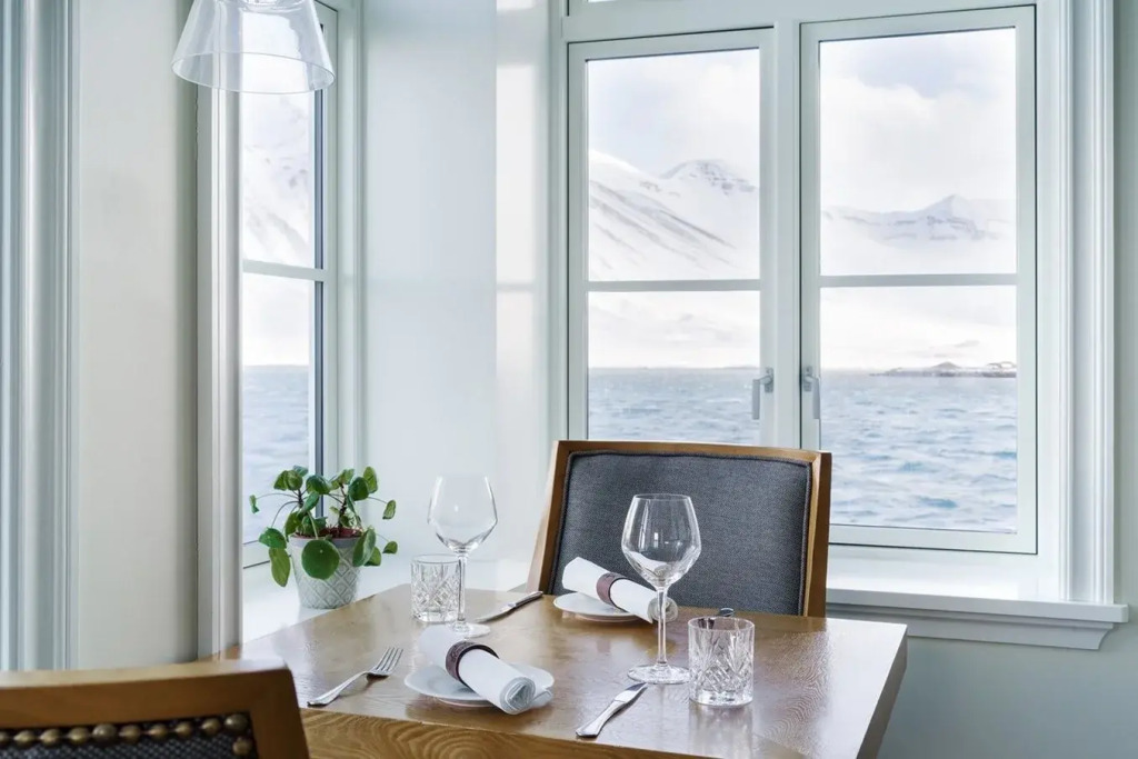 Отель Sigló by Keahotels
