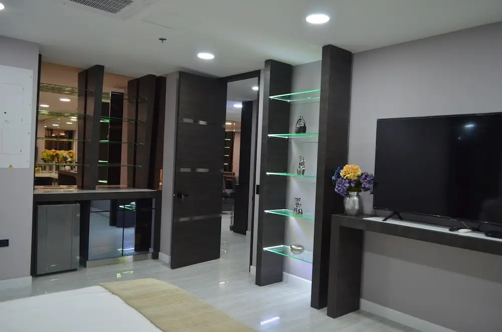Hotel Paris Luxury Suites