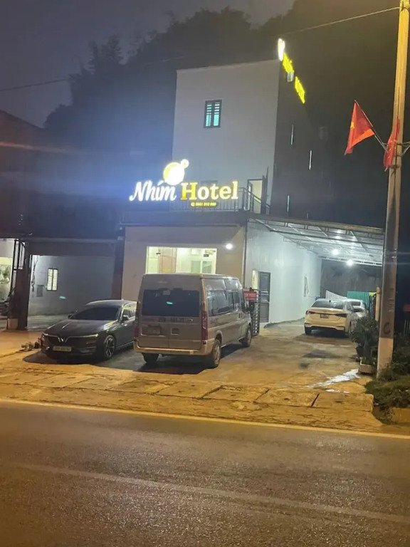 Nhím Hotel MC - by BAY LUXURY