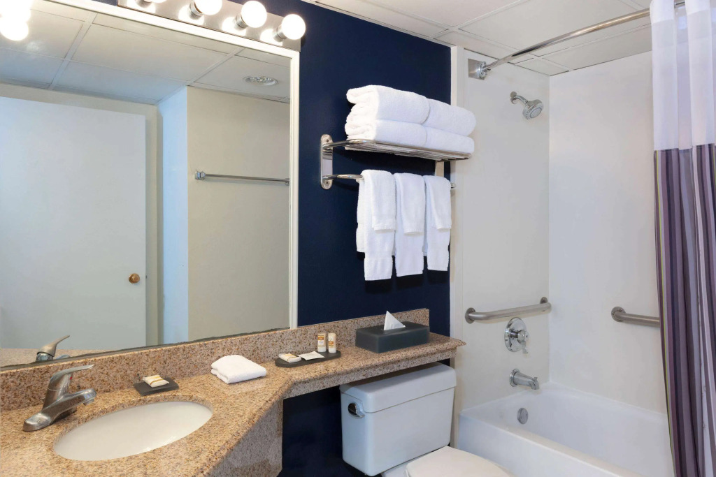 La Quinta by Wyndham Secaucus Meadowlands