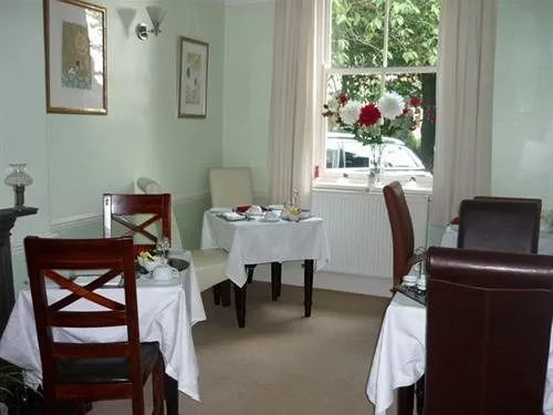 Alpine Lodge Guest House