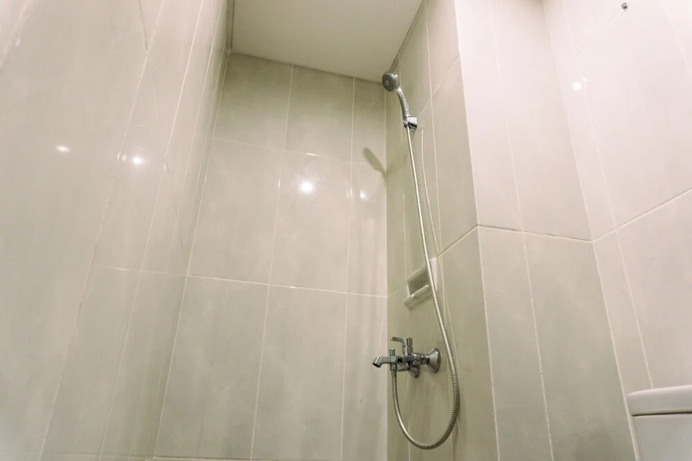 Minimalist 2Br Apartment At Serpong Garden Near Train Station