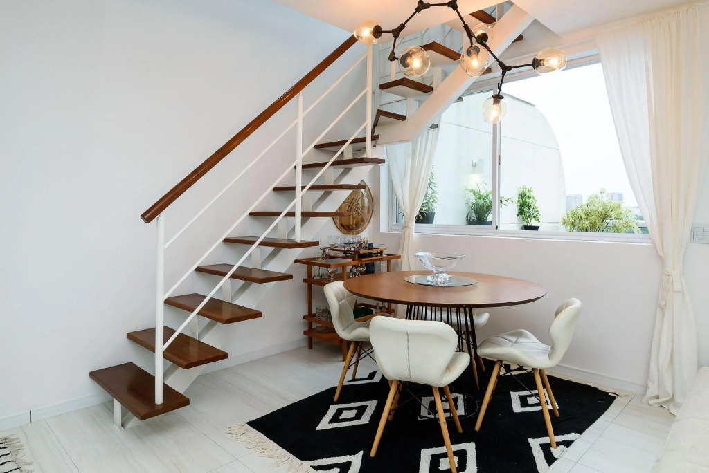 Apartamento C/ Piscina E Garagem | Fl 960/602