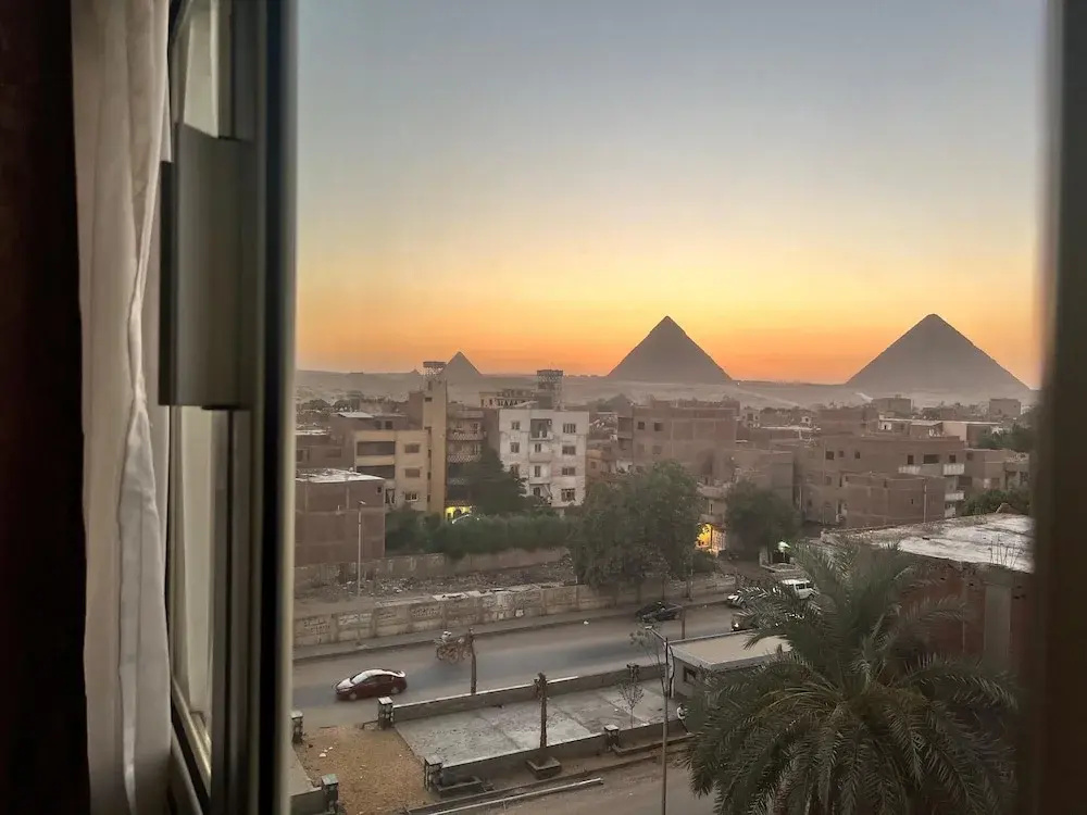 King Khafren View INN