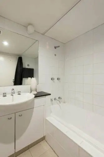 Grande Esplanade Studio - New bathroom