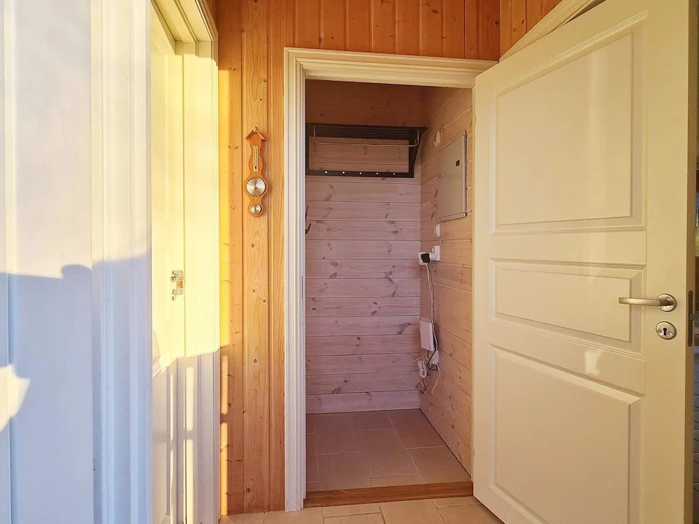5 Person Holiday Home in Lonevag-by Traum