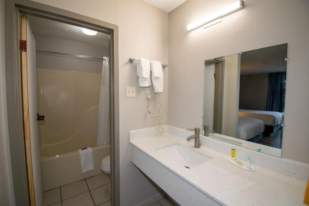 Days Inn by Wyndham Caddo Valley Arkadelphia