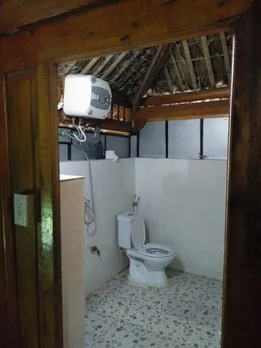 Quyets Jungle House