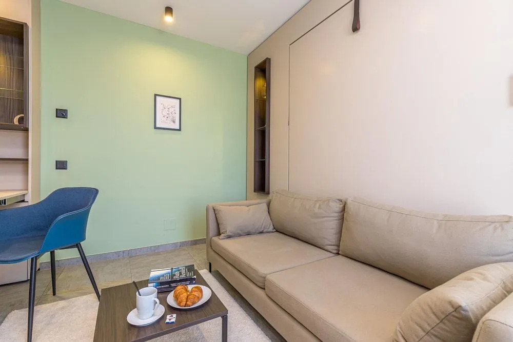 Icon H 203 Suite Micro-living