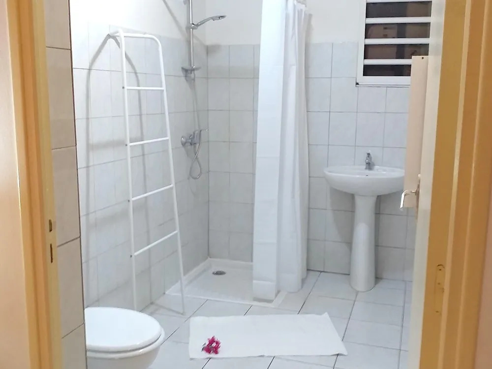 Apartment With 2 Bedrooms in Sainte-anne, With Shared Pool, Enclosed Garden and Wifi - 3 km From the Beach