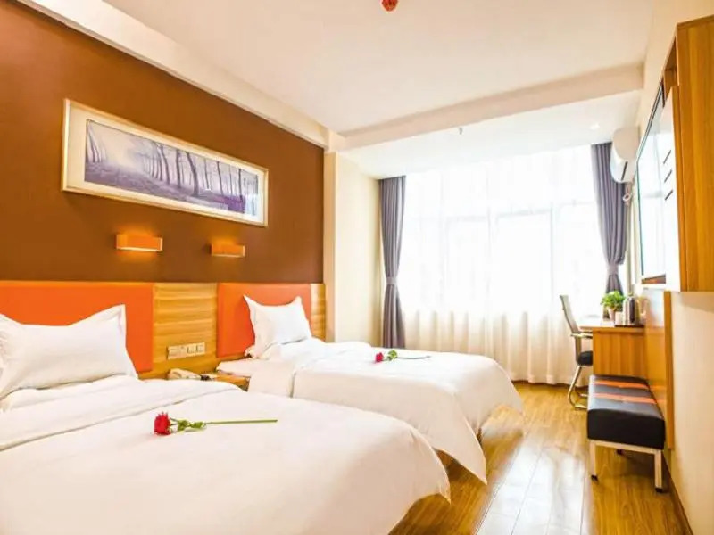 7Days Premium Luoyang Yichuan Dukang Avenue Branch