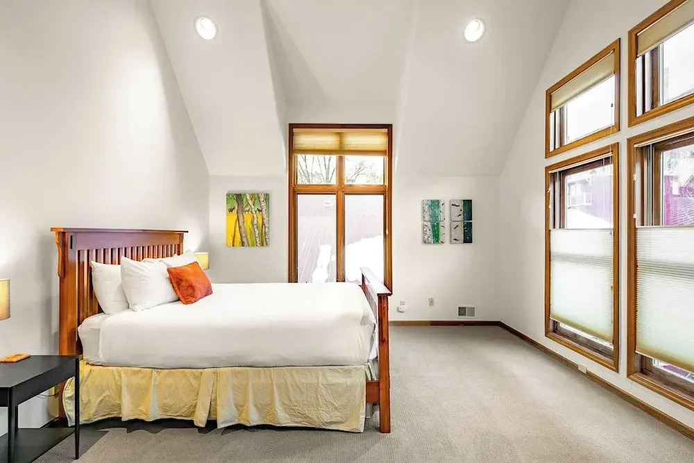Pacific Street Townhome 514b by Avantstay Cute Townhouse in the Heart of Telluride!