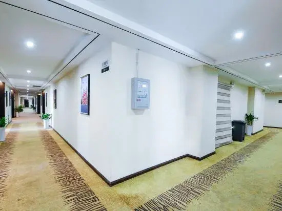 Liangjiang Yuepin Hotel (Chongqing Longhu Yuanzhu Branch)