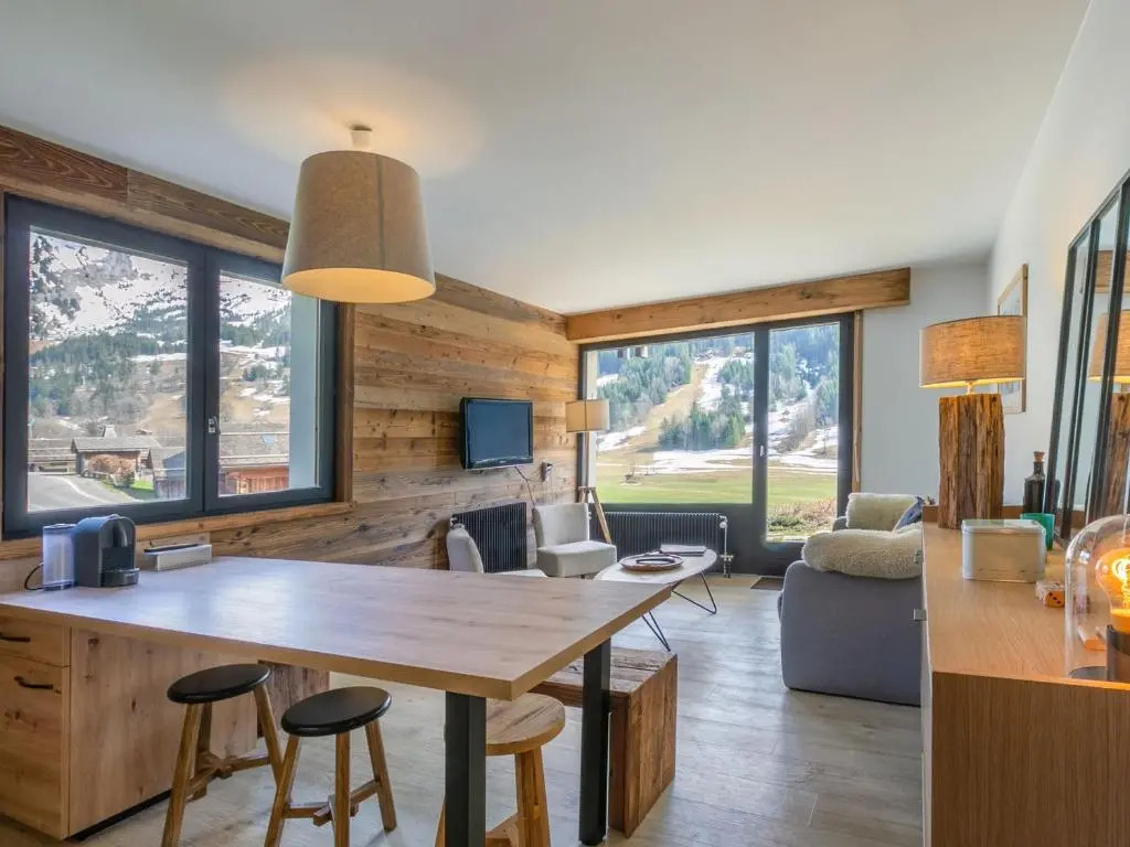 Appartement La Clusaz, 2 pièces, 6 personnes - FR-1-437-90