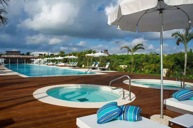 Grand Luxxe Suites Riviera Maya