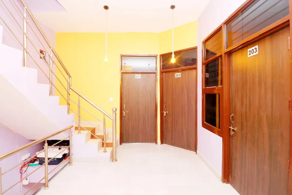 Hotel Noor by OYO Rooms