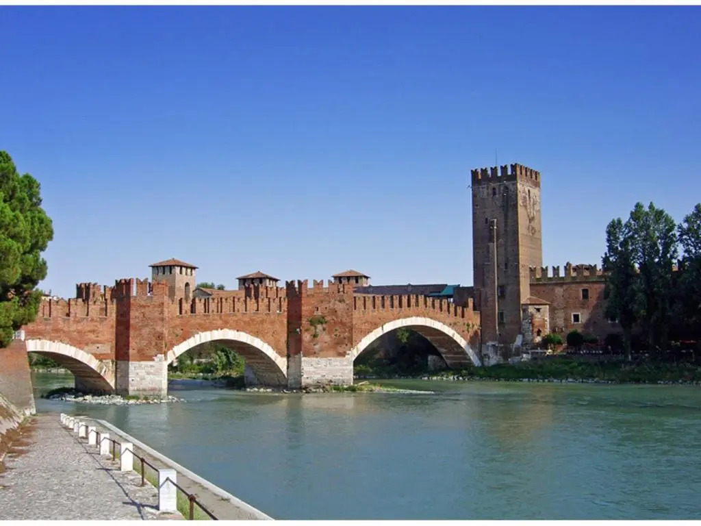 Castle View - VeronaInFlat