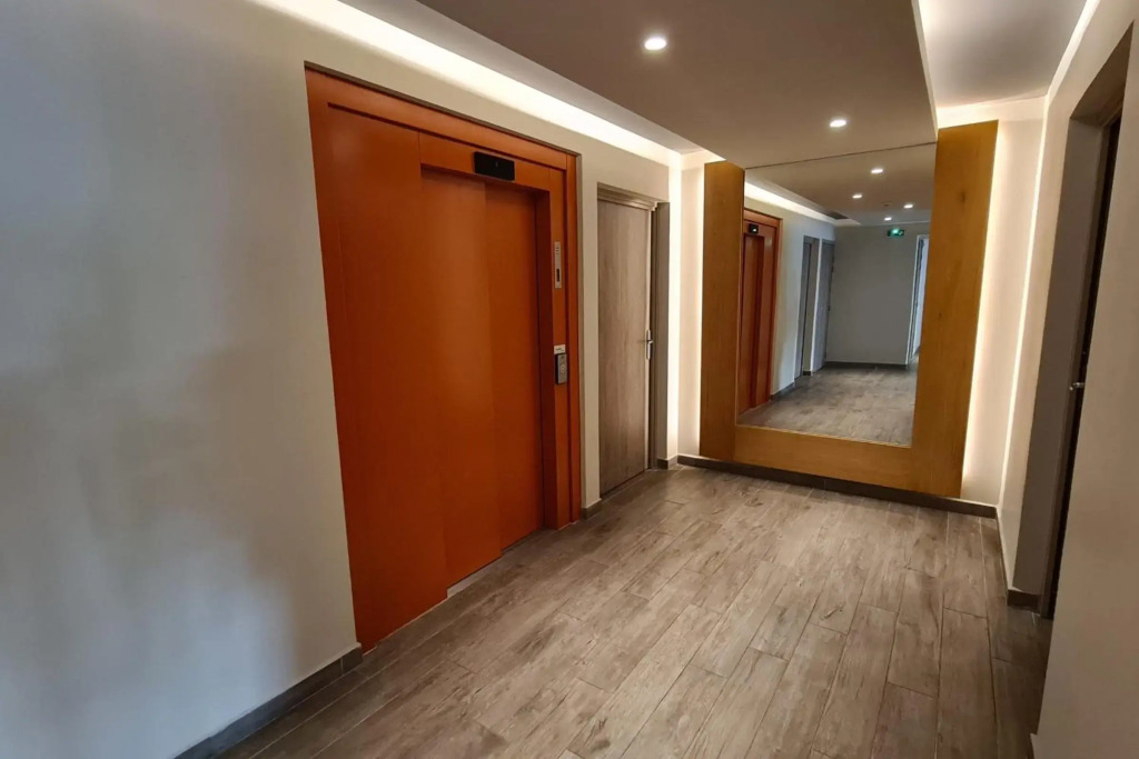 Anavai apartment