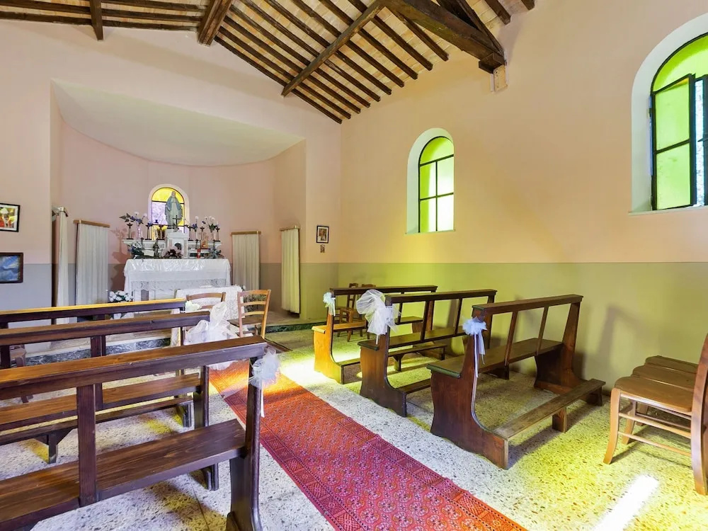 Traditional Holiday Home in Chianni With Swimming Pool