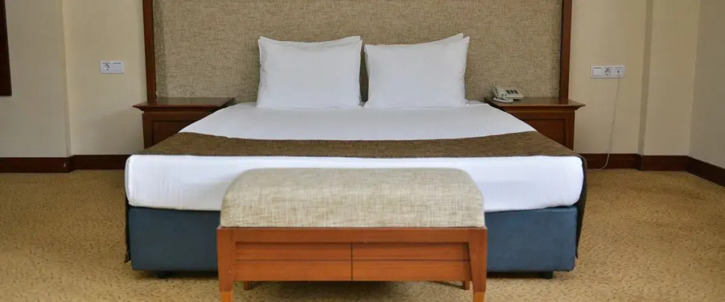 West Davraz Hotel