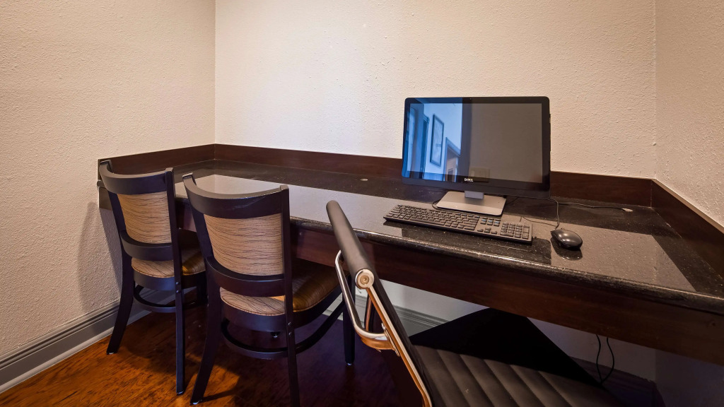 SureStay Plus Hotel by Best Western Hammond