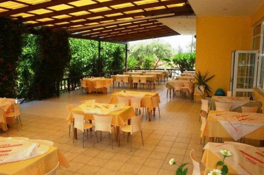 Terra Mare Hotel