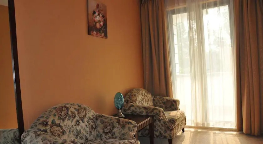 Dianshan Lake Forest Holiday Resort