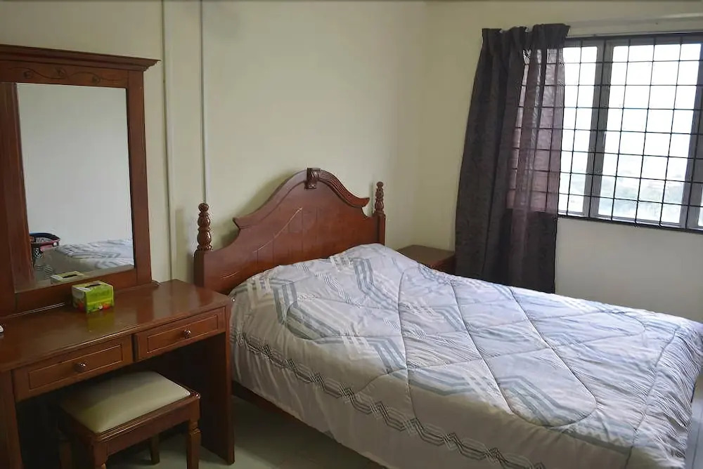 Senyum Homestay Bandar Menjalara
