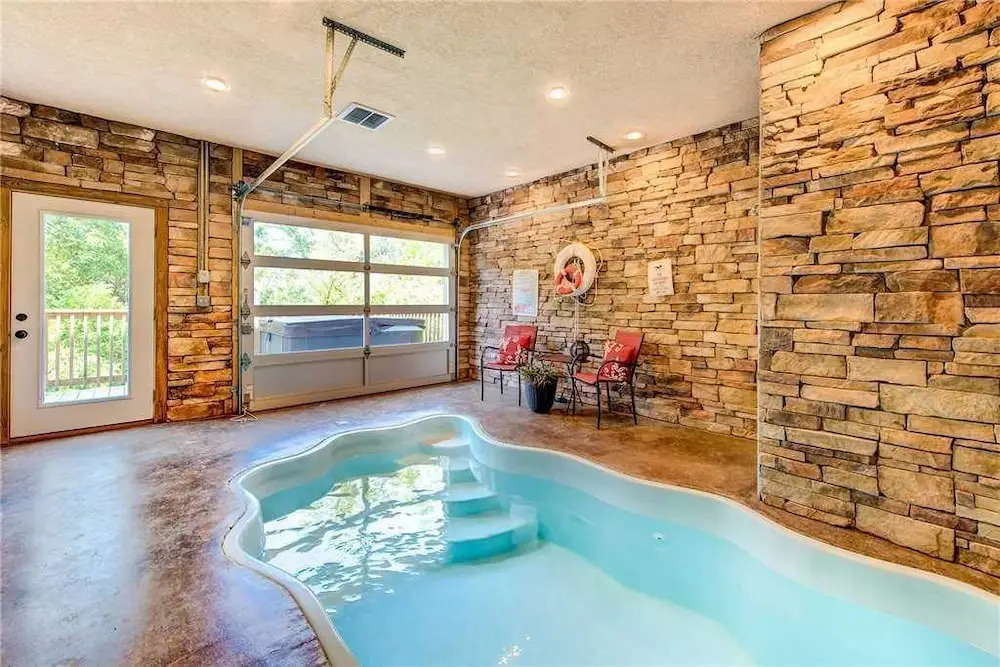 Mountain Splash 2 Bedroom Home with Private Pool