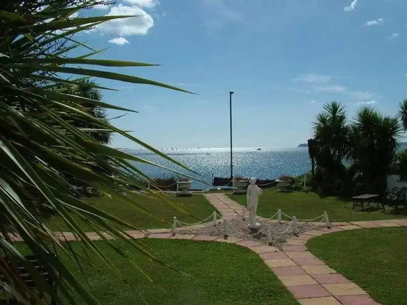 Waters Edge Hotel Torquay