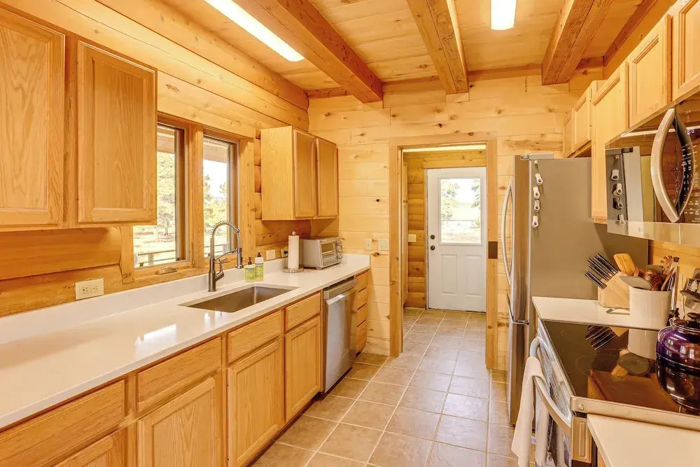 5 Mi to Dwtn: Pagosa Springs Cabin w/ Mtn Views!