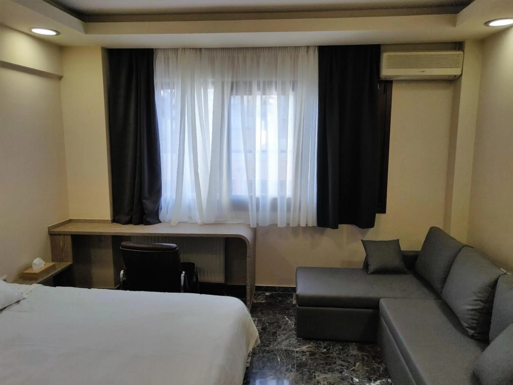 Agias Sofias Street Luxurious Studio