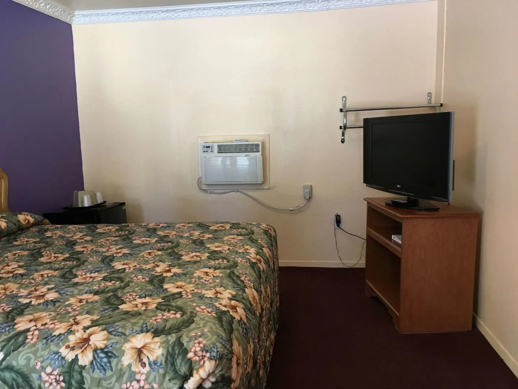Lakeview Inn