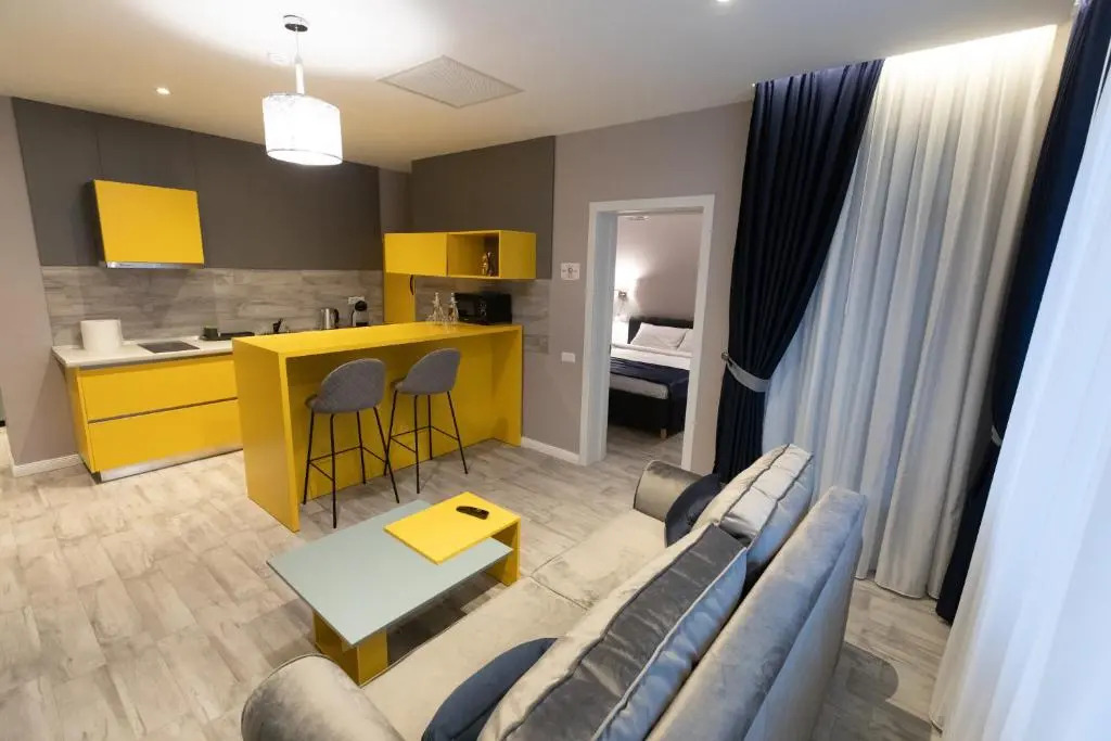 Omnia Apartments