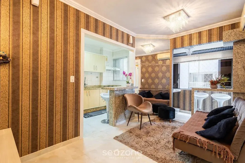 Apartamentos a 400m da Praia em BC - CEV