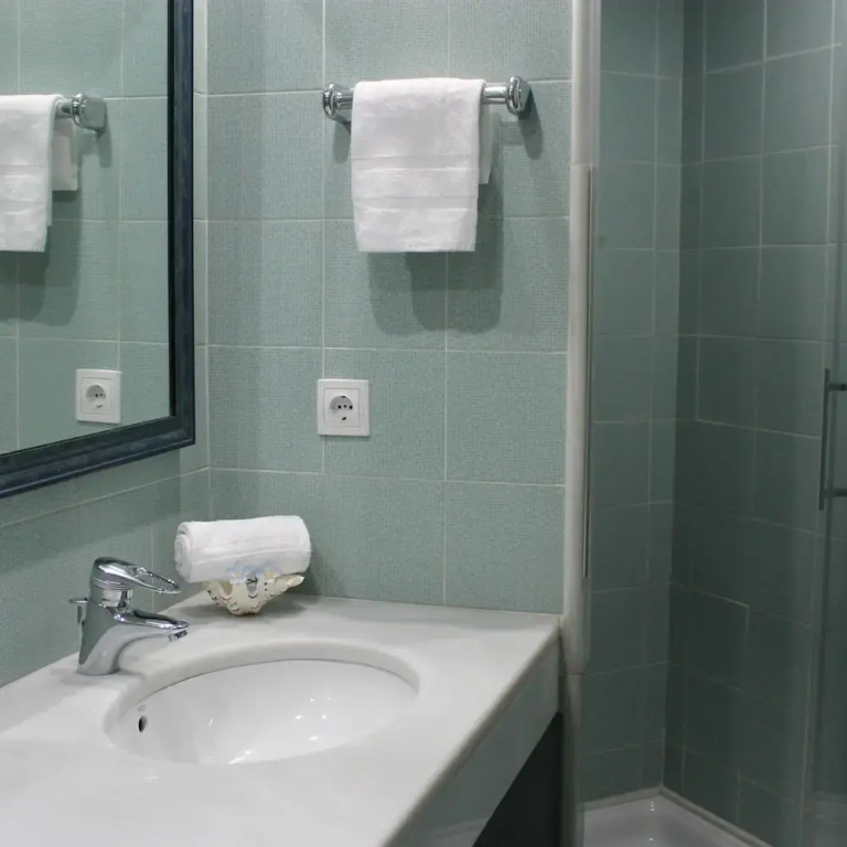 Avenida 5C in Roses With 2 Bedrooms and 2 Bathrooms