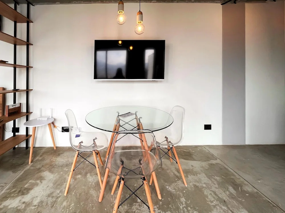 Lauret Lofts by Wynwood House