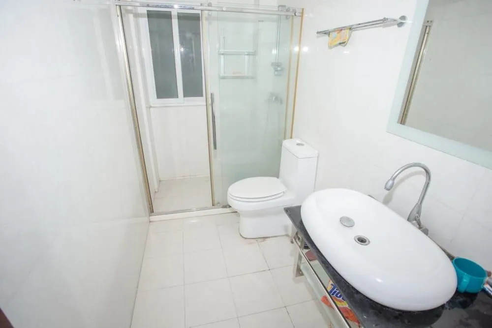 Laiyin Garden City Hostel