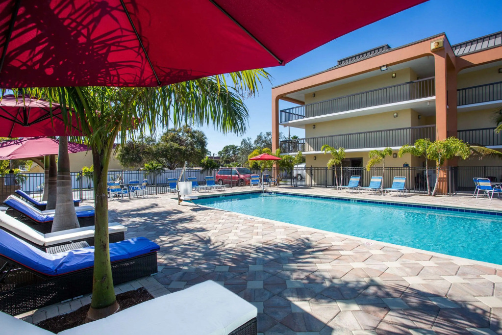 Days Inn by Wyndham Sarasota Bay