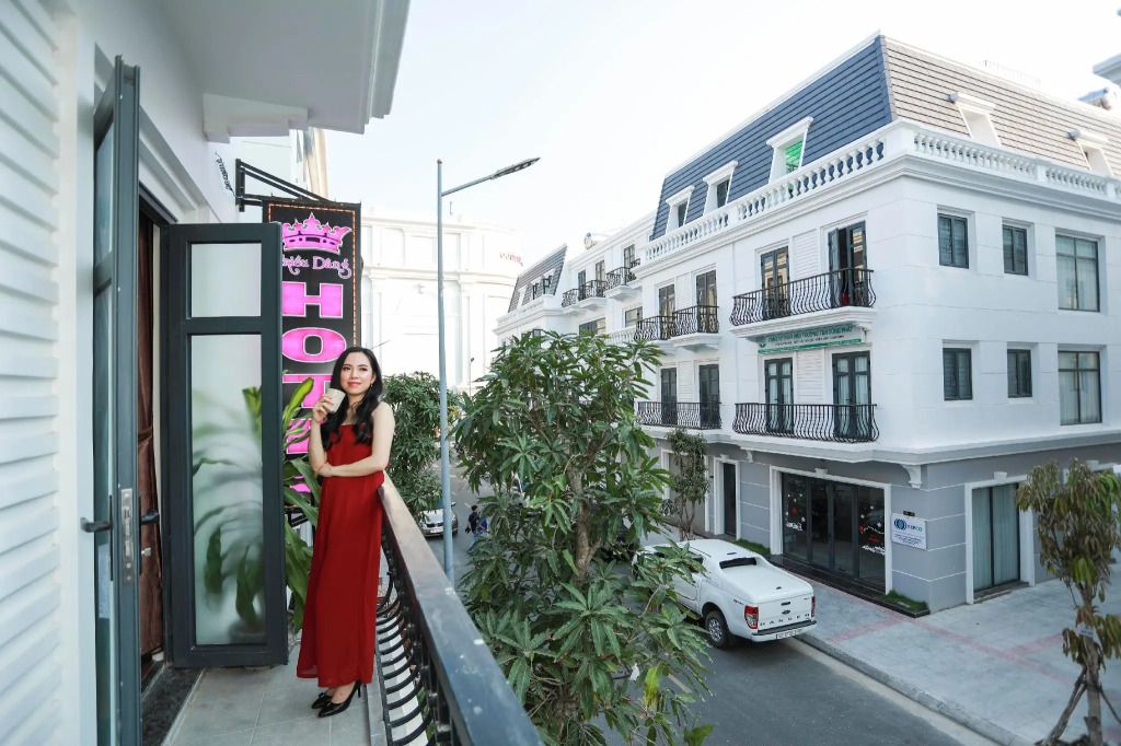Khách Sạn Triều Dâng